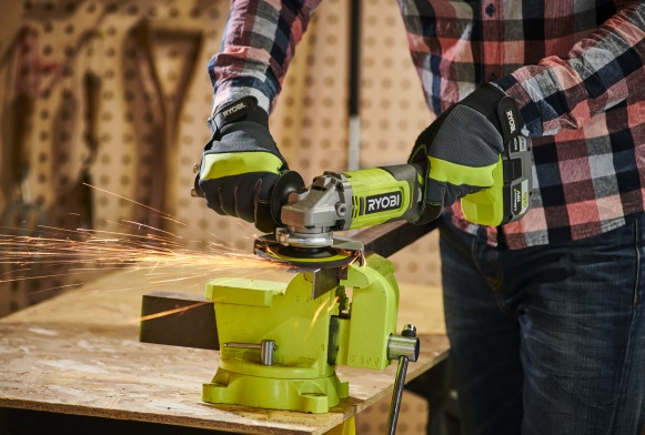 Шліфмашина кутова акумуляторна Ryobi ONE+ RAG18125-1C40S 125мм 18В 1х4А·год 9000об/хв 2.2кг сумка