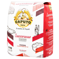 Борошно Caputo Sacorosso пшеничне 5кг. склад: борошно з м`яких сортів пшениці типу 00. Краще спожити до: та номер партії (L) вказані на пакованні. Зберігати в сухому і добре вентильованому місці. Пожи