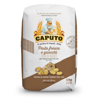 Борошно Caputo Pasta Fresca типу "00" вищого сорту 1кг. Склад: борошно з м`яких сортів пшениці - типу "00". Містить ГЛЮТЕН (ПШЕНИЦЯ). Може містити сліди СОЇ та ГІРЧИЦІ. Енергетична цінність: 1490 кДж