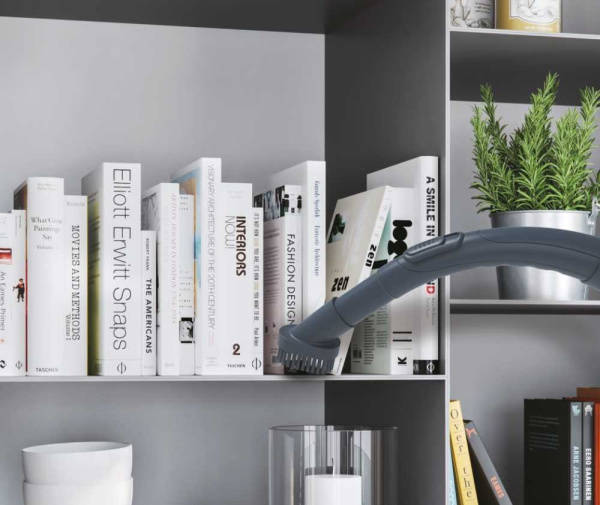 Пылесос с мешком Hoover TE70_TE75011 700Вт, 3.5л, Hepa, 3 насадки, Телескоп.трубка, Красный