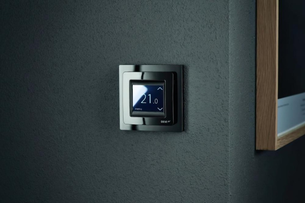 Терморегулятор Devi Devireg Smart 5...45 °C для теплої підлоги електронний Wi-Fi вбудований дротовий датчик 16A 230В чорний
