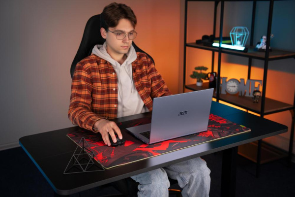 Стіл комп’ютерний 2E CE120B, висота 72-120см, електропривод, стільниця 120x60см (чорний), металева база (чорна)