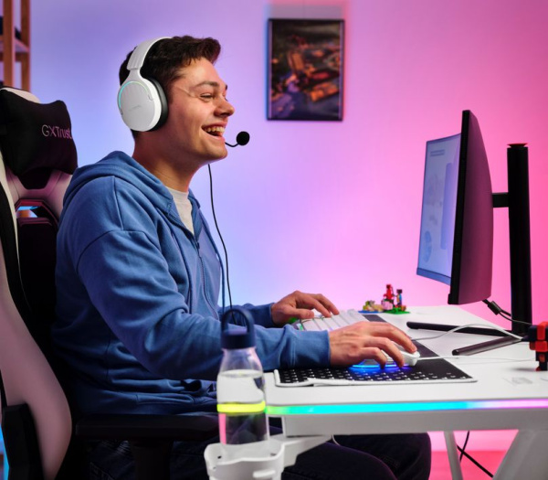 Стіл Trust GXT 709W LUMINUS, (120х74см), RGB, білий