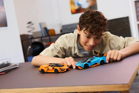 Конструктор LEGO Speed Champions Lamborghini Revuelto та Huracan STO