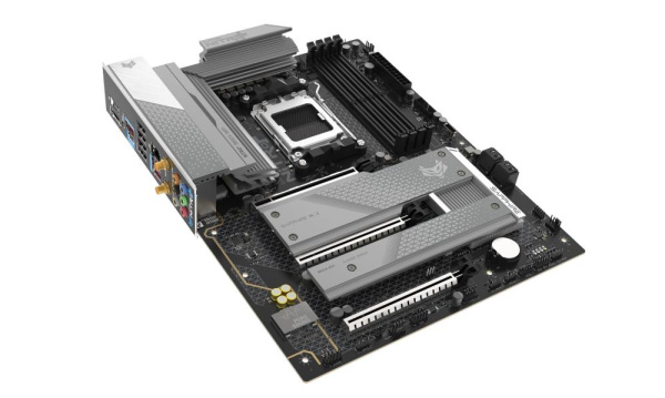 Материнcька плата SAPPHIRE NITRO+ B850A WIFI7 sAM5 B850 4xDDR5 M.2 HDMI DP Wi-Fi BT ATX