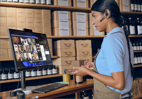 Комп'ютер персональний моноблок HP ProStudio 4-G1i 23.8" FHD IPS AG, Intel U5-235T, 16GB, F512GB, UMA, WiFi, кл+м, DOS, чорний