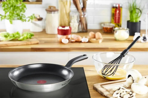 Сковорода Tefal Comfort Max, 20см, нержавіюча сталь, бакеліт, чорний