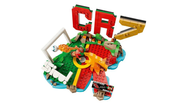 Конструктор LEGO Editions Football Кріштіану Роналду — найкращі моменти футбольних матчів