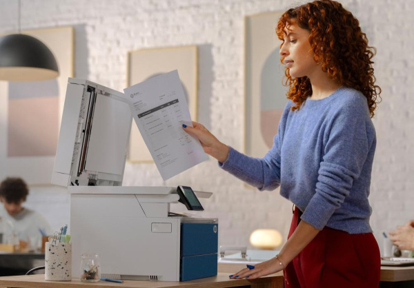 Багатофункціональний пристрій А4 ч/б HP LaserJet Pro 4113dw з Wi-Fi