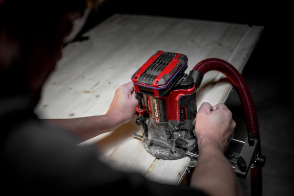 Фрезер акумуляторний Einhell Professional TP-RO 18/55 Li BL - Solo 18В цанга 6 та 8мм 10000-30000об/хв 2.56кг без АКБ та ЗП