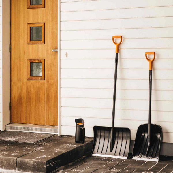 Сеялка ручная Fiskars Solid, 30 см, 280гр