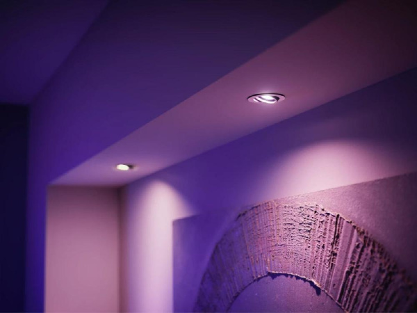 Лампа умная Philips Hue GU10, 5.7W(50Вт), 2000K-6500K, RGB, ZigBee, Bluetooth, диммирование, 2шт